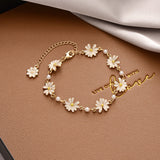 Daisy Pearl Bracelet